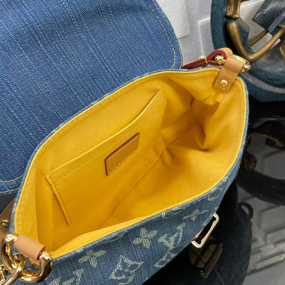 Louis Vuitton Bags M95050 25*15*9cm