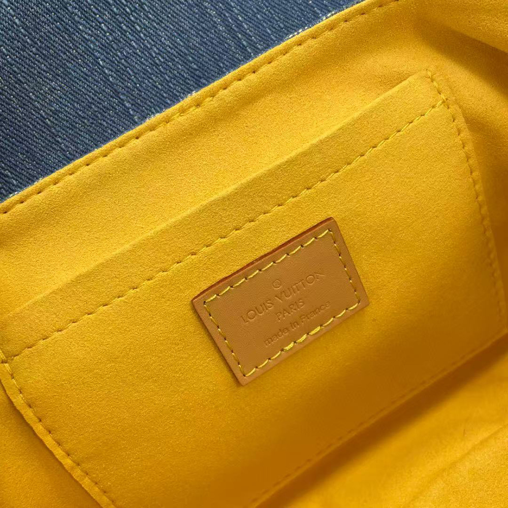 Louis Vuitton Bags M95050 25*15*9cm
