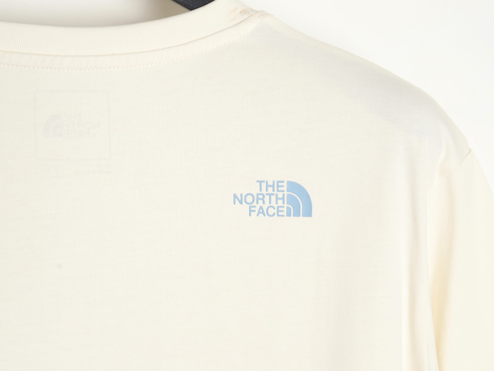 The North face heart print short-sleeved T-shirt