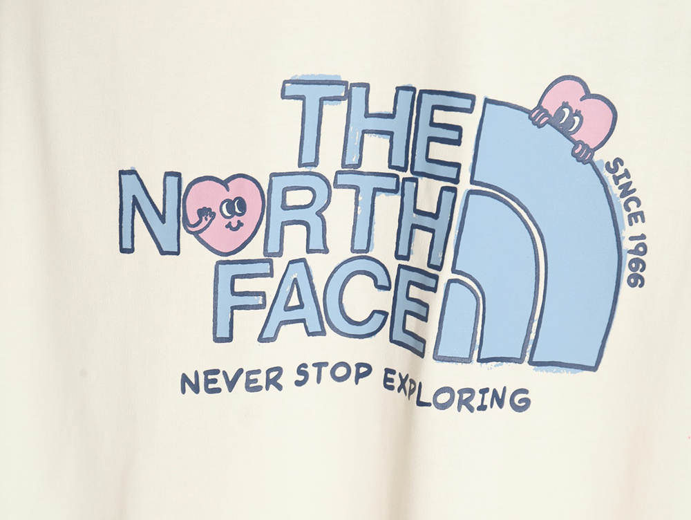 The North face heart print short-sleeved T-shirt