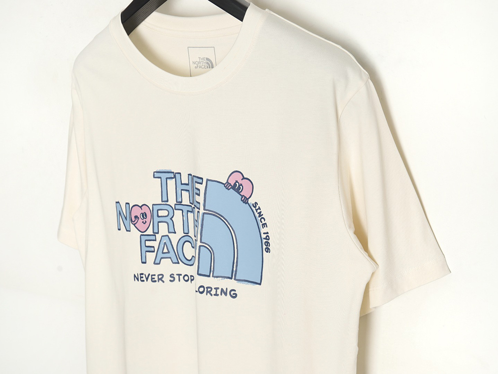The North face heart print short-sleeved T-shirt