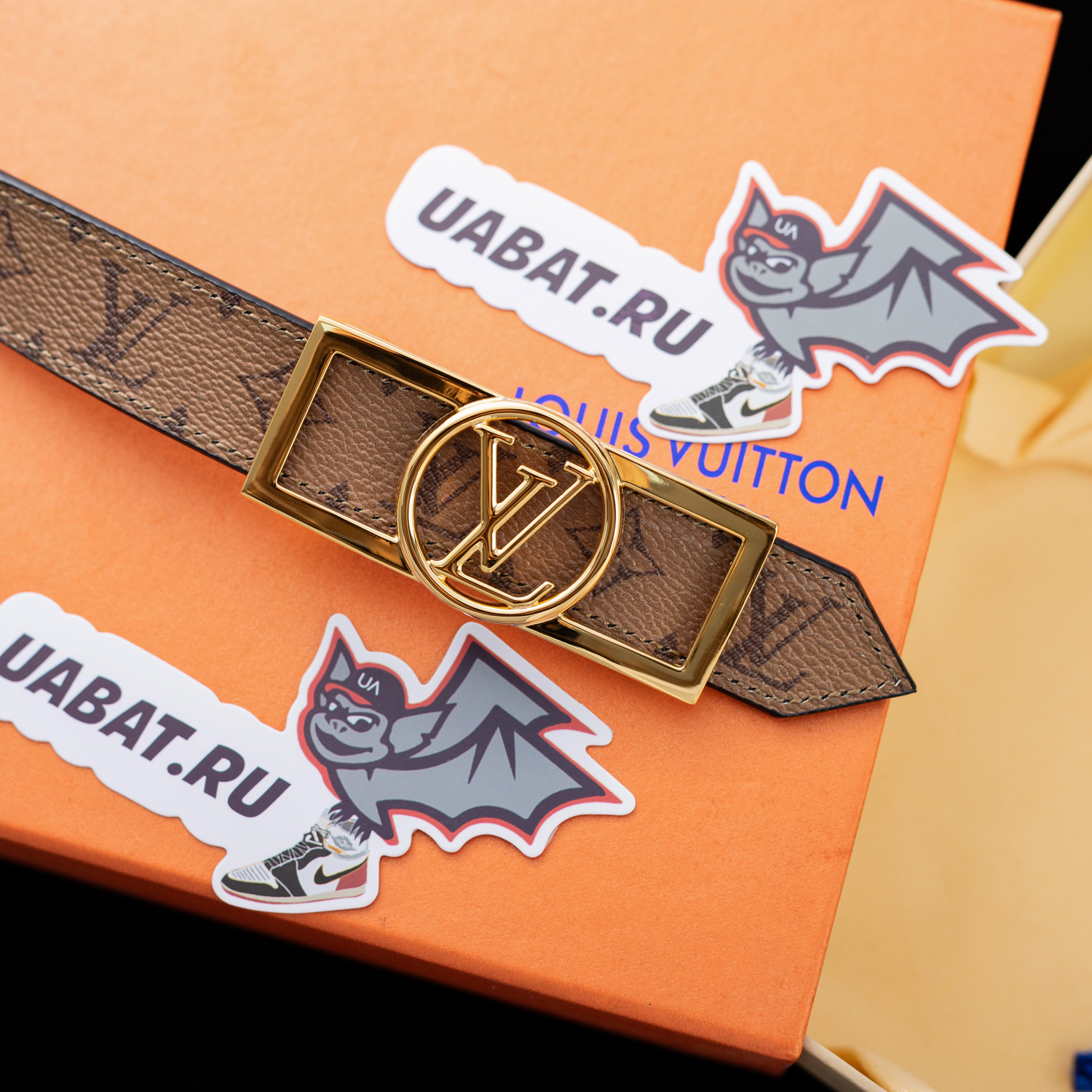 Louis Vuitton Dauphine 25mm Reversible Belts M0196V