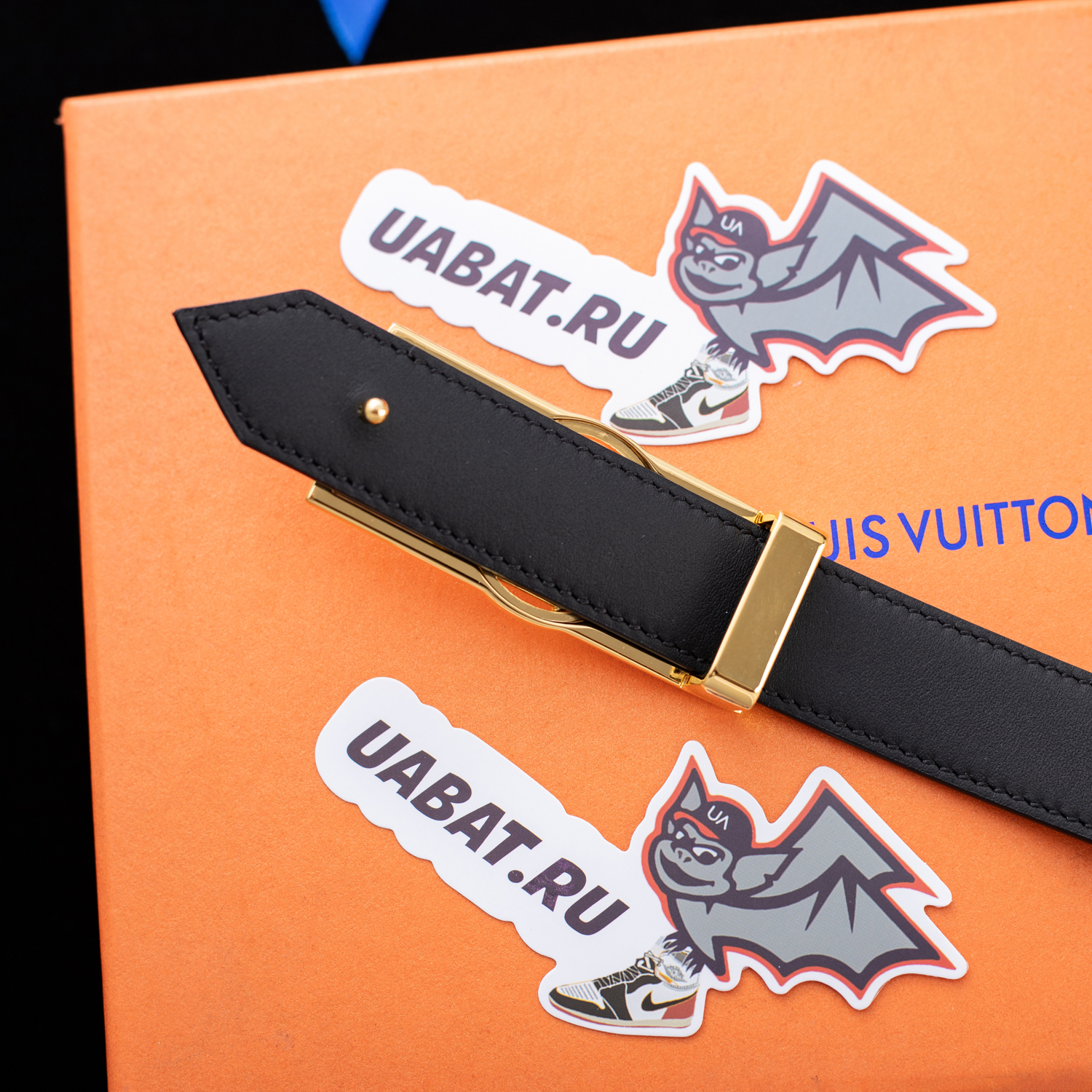 Louis Vuitton Dauphine 25mm Reversible Belts M0196V