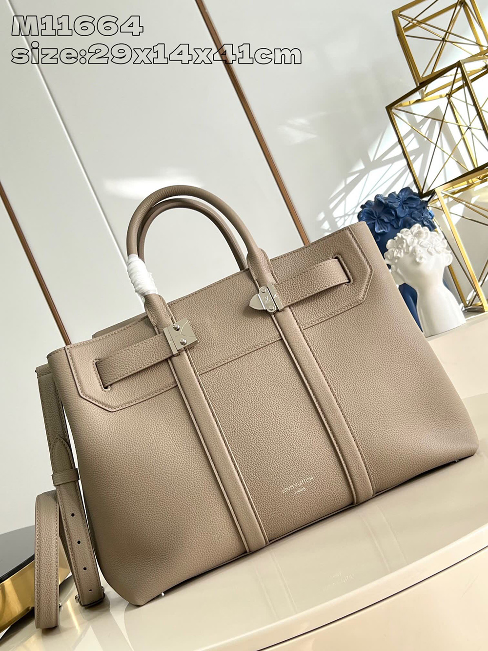 Louis Vuitton Georges Tote Bags M11644 29*14*41cm