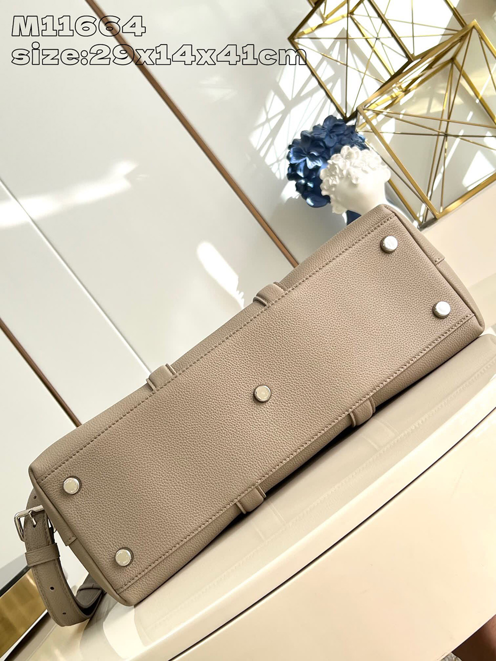 Louis Vuitton Georges Tote Bags M11644 29*14*41cm