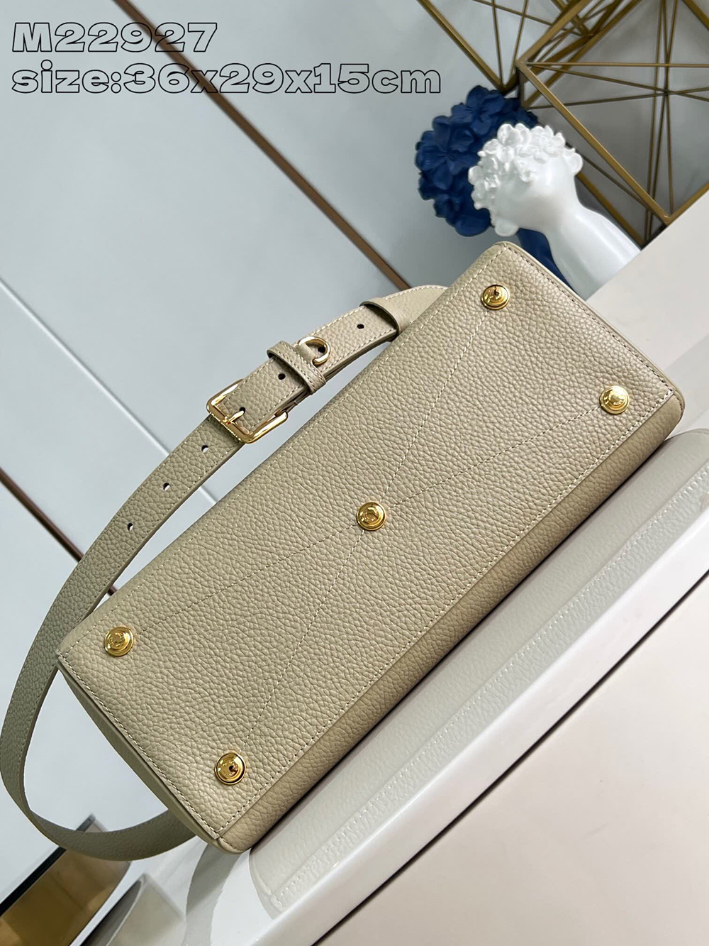 Louis Vuitton Bags M22927 36*29*15cm