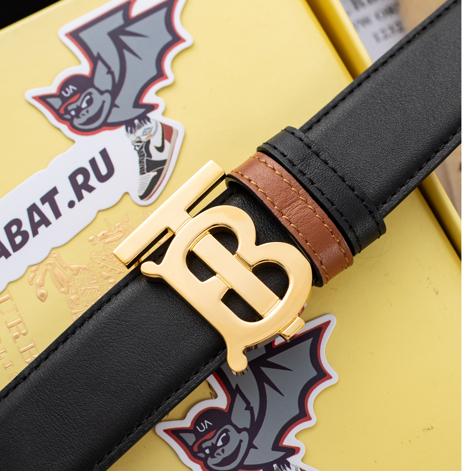 Burberry TB Logo Reversible belts 8071834 35mm