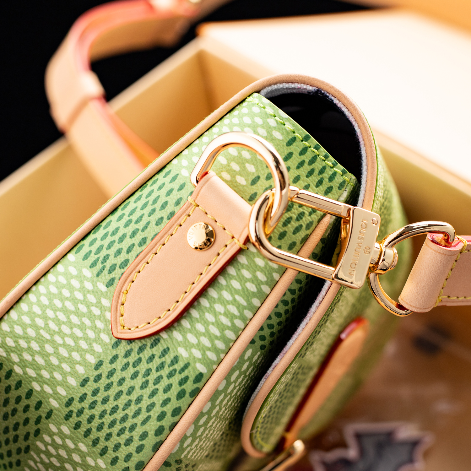 Louis Vuitton Montsouris Bags N40665 20*17*7cm