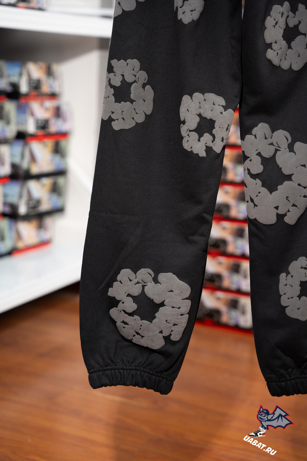 Denim Tears Cotton Wreath Sweatpants Black Monochrome