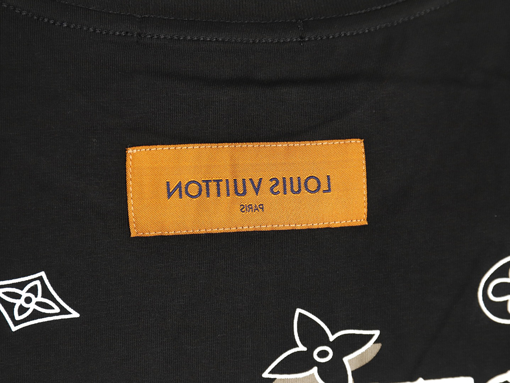 Louis Vuitton four-leaf clover and back logo print short-sleeved T-shirt TSK1