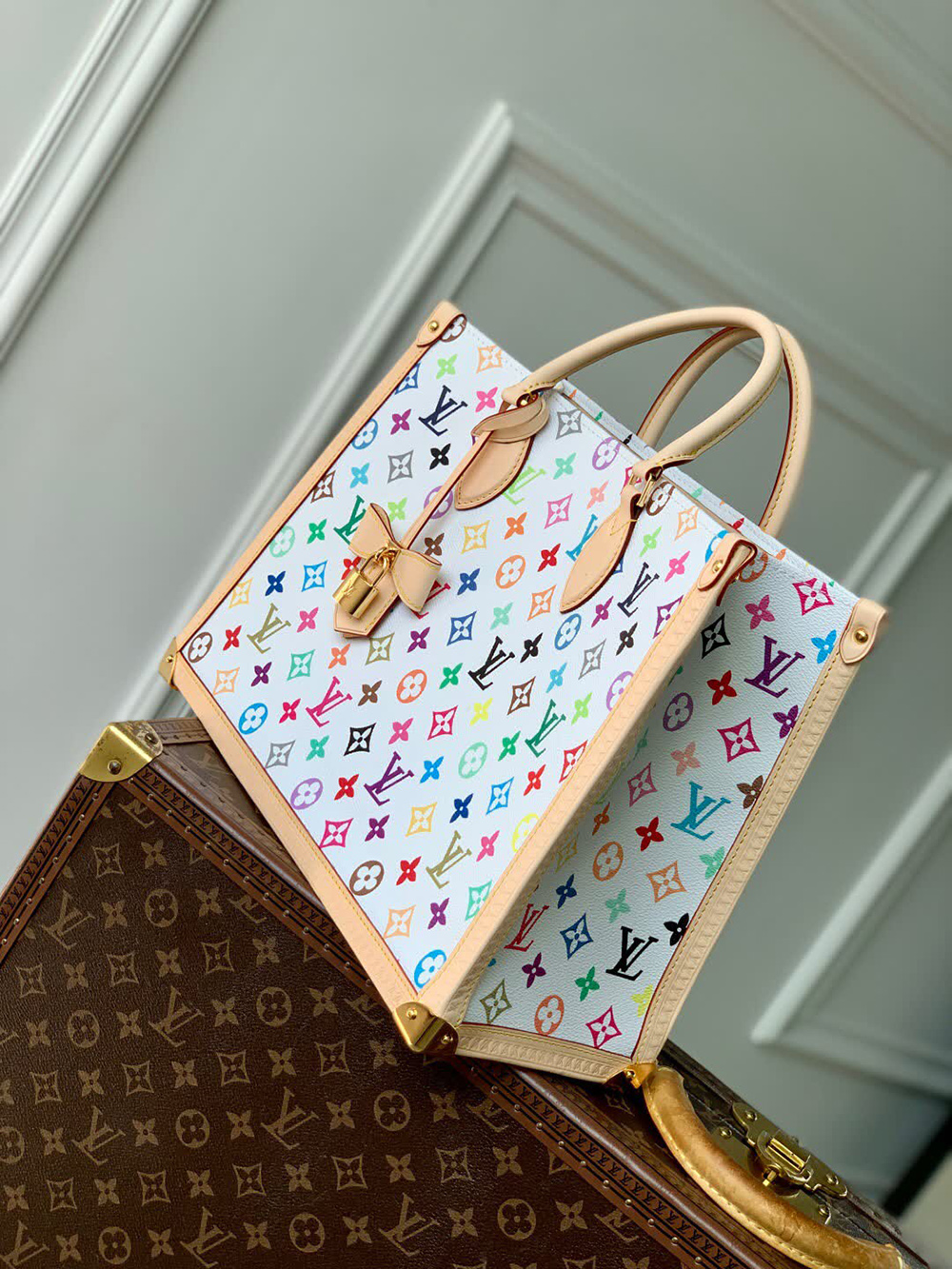 Louis Vuitton & TM OnTheGo MM Bags M13079 27*14*35cm