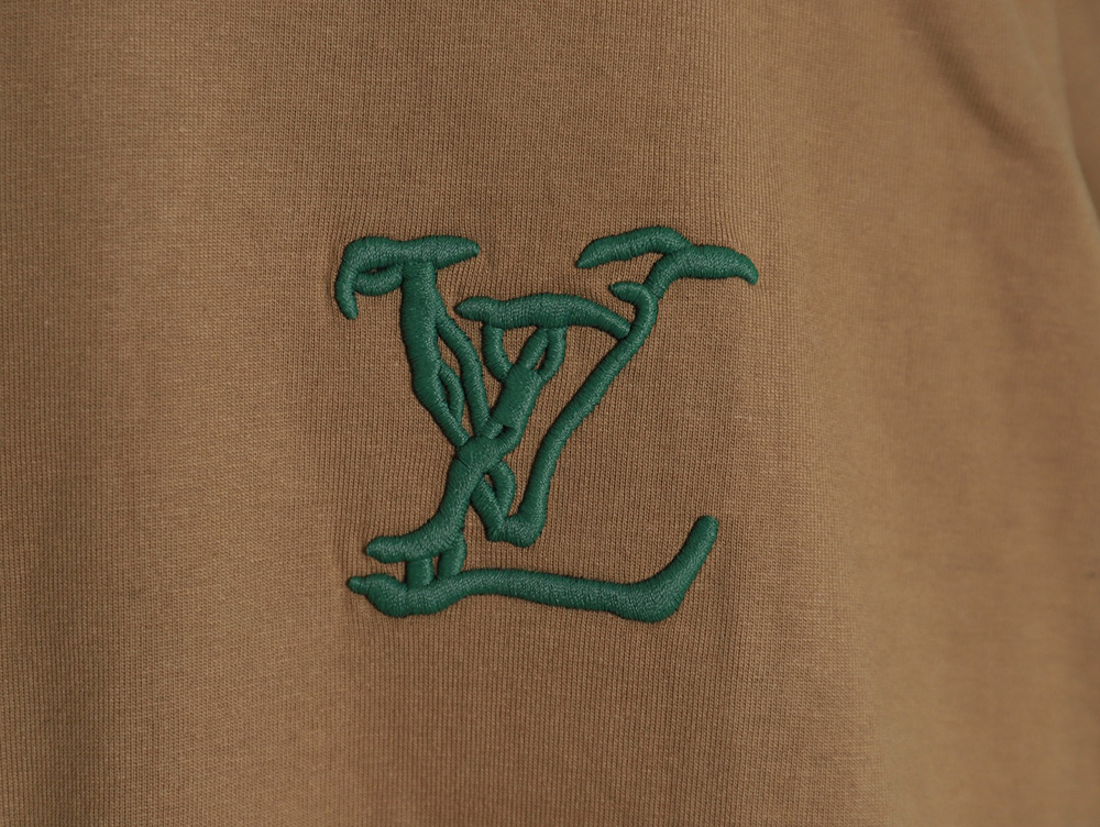 Louis Vuitton embroidered logo badge short-sleeved T-shirt TSK1