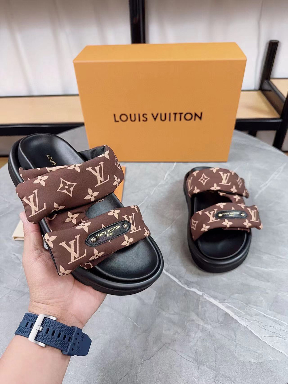 Louis Vuitton Pool Pillow Flat Comfort Mule