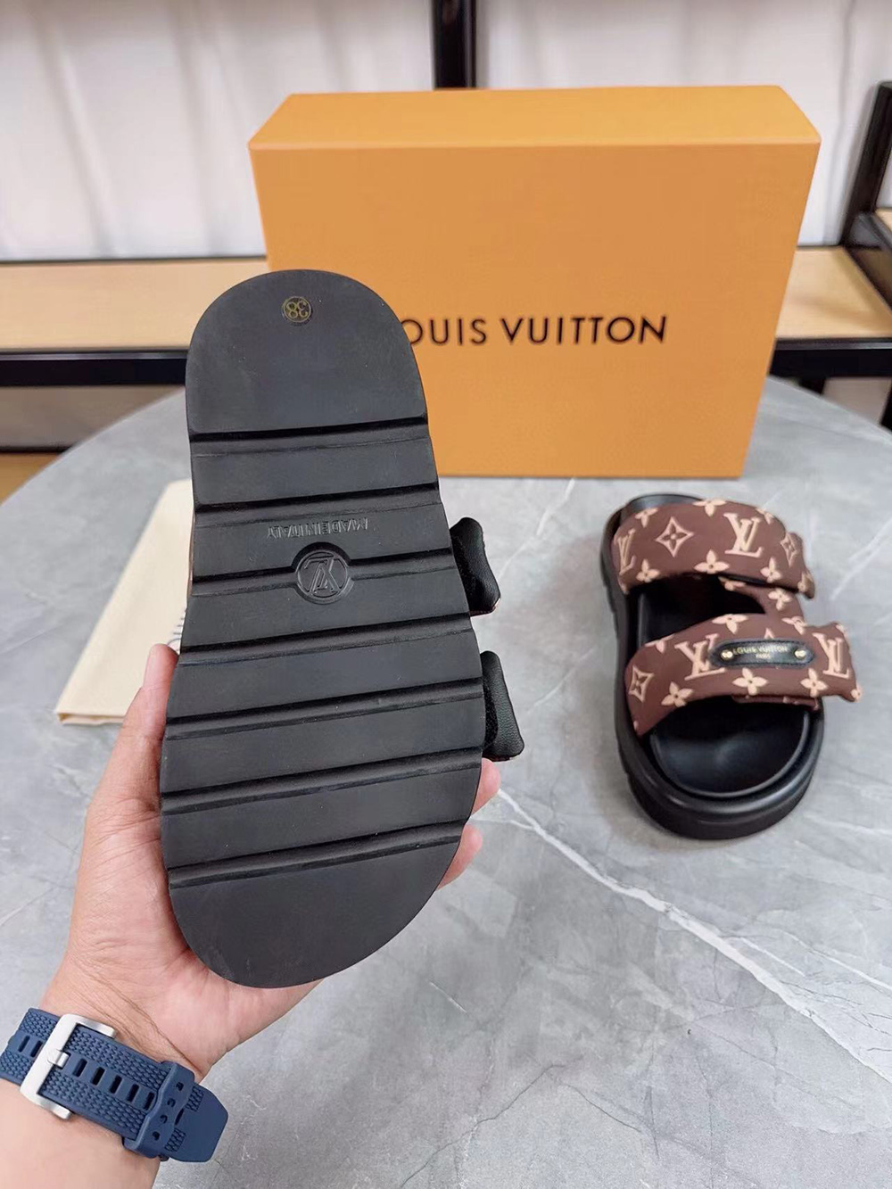 Louis Vuitton Pool Pillow Flat Comfort Mule