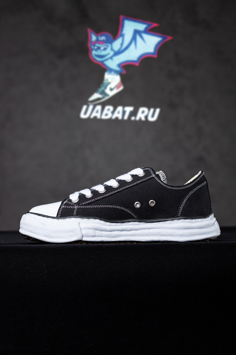 MAISON MIHARA YASUHIRO Peterson Original Canvas Low-Top Sneakers Black