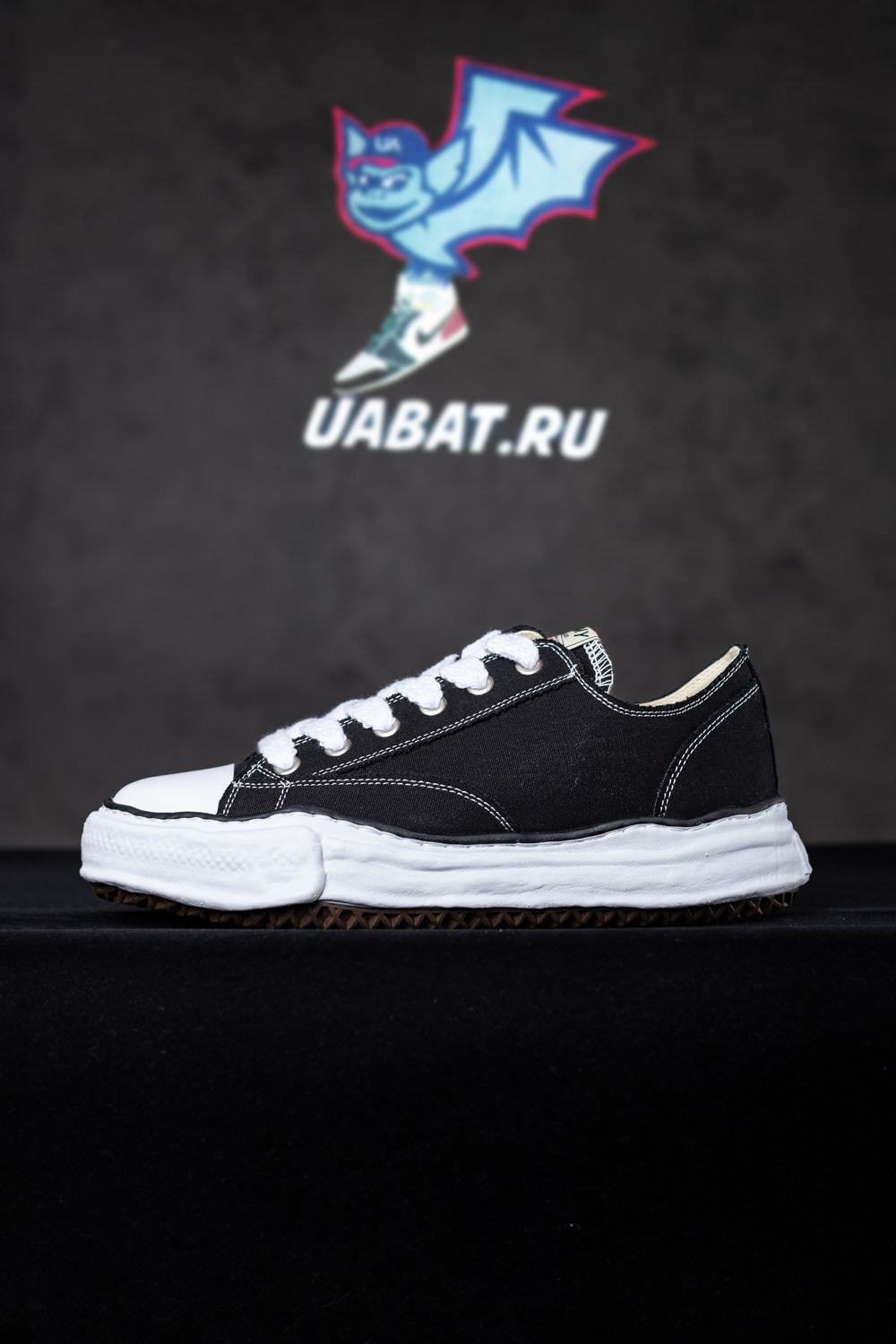 MAISON MIHARA YASUHIRO Peterson Original Canvas Low-Top Sneakers Black
