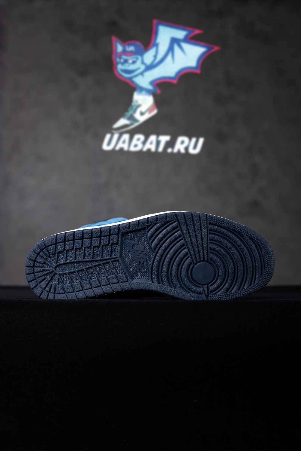 AIR JORDAN 1 RETRO HIGH OG OBSIDIAN