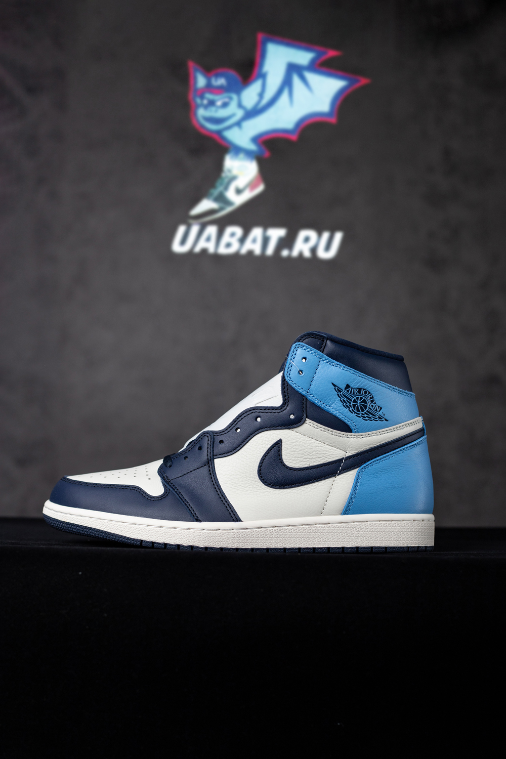 AIR JORDAN 1 RETRO HIGH OG OBSIDIAN