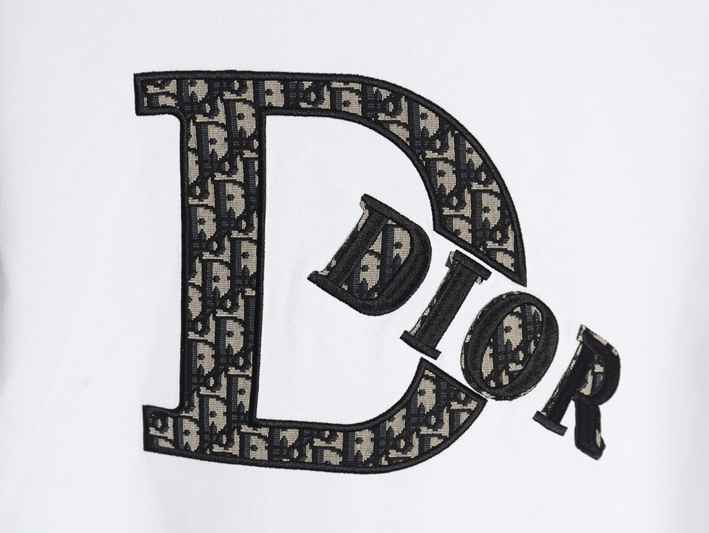 Dior presbyopia appliqué letter short sleeves