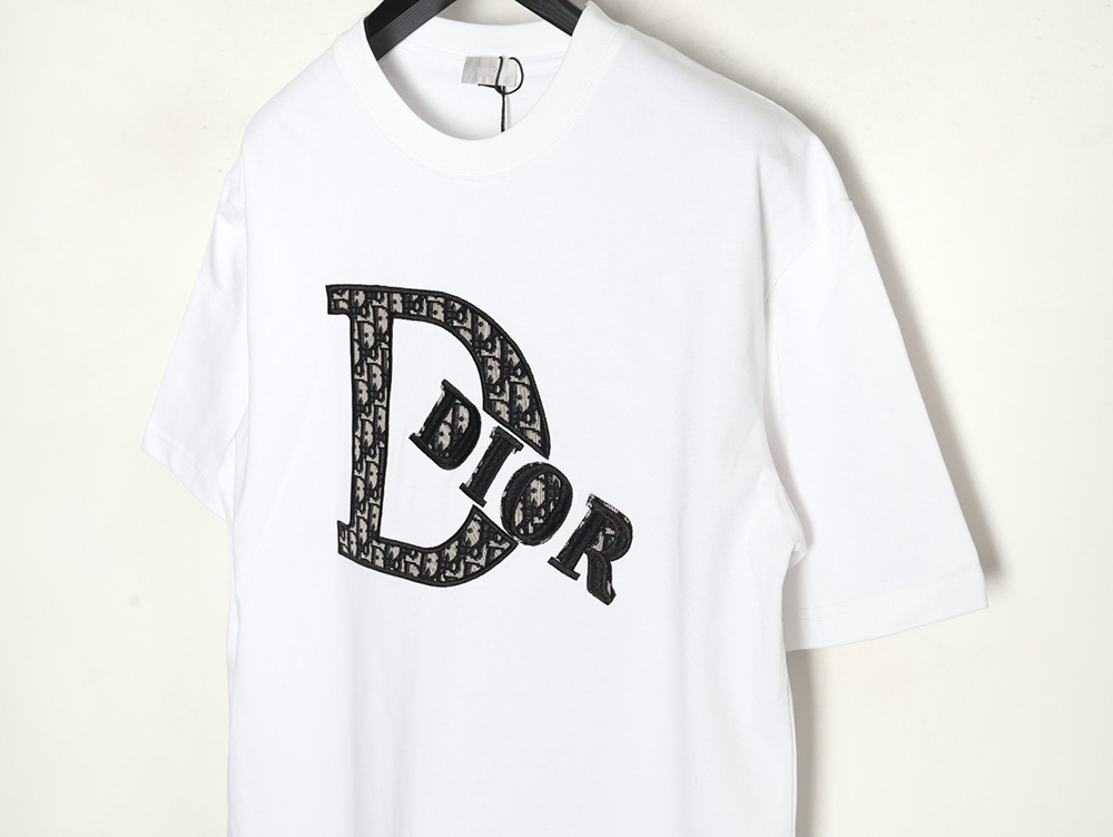 Dior presbyopia appliqué letter short sleeves