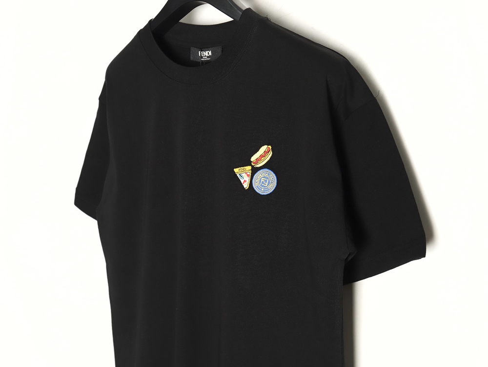 Fendi pizza graphic embroidered short-sleeved T-shirt TSK1