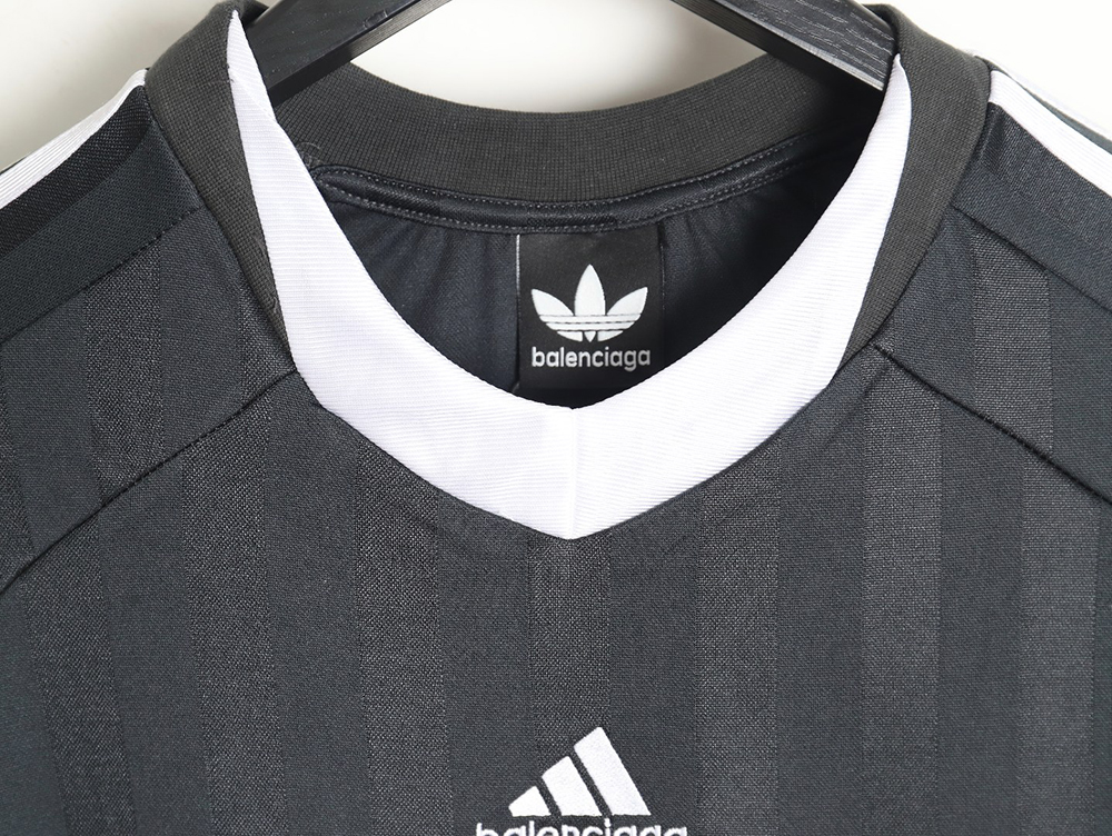 Balenciaga & Adidas joint Manchester United jersey short sleeves