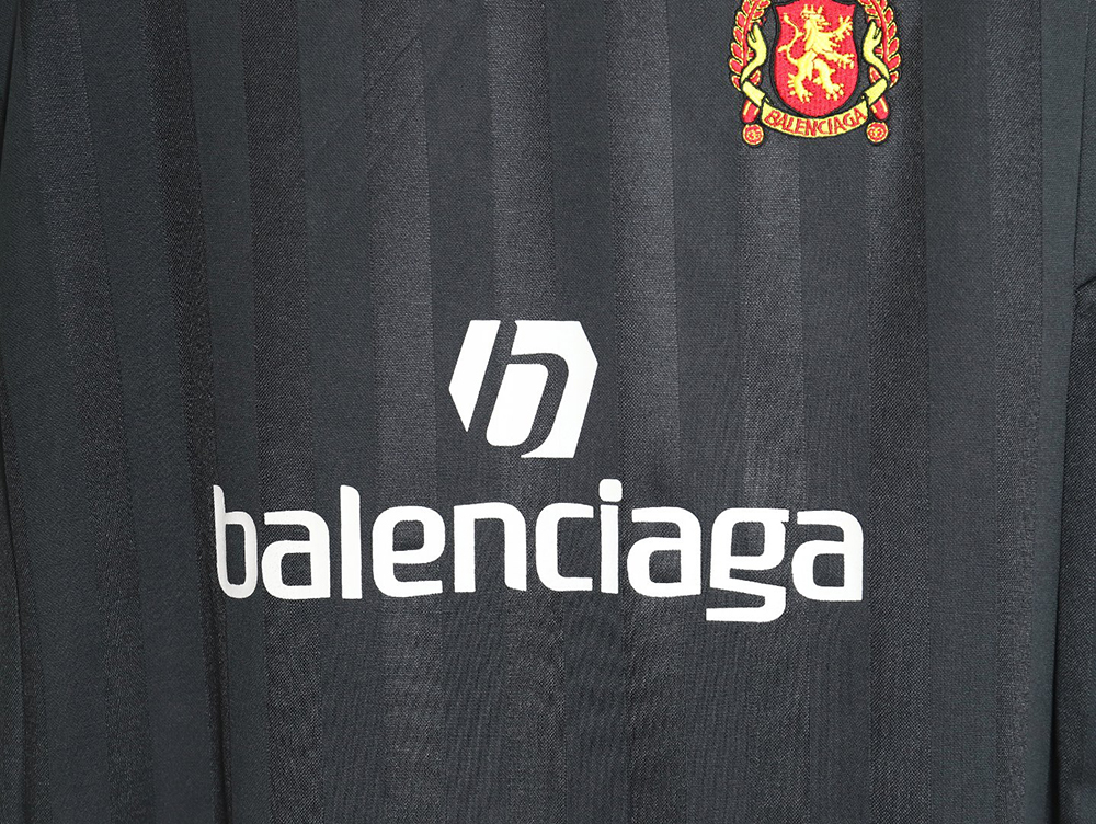 Balenciaga & Adidas joint Manchester United jersey short sleeves