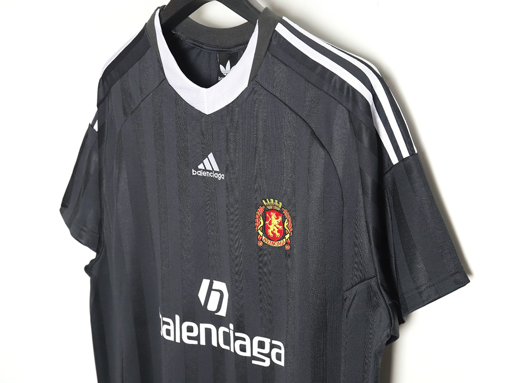 Balenciaga & Adidas joint Manchester United jersey short sleeves