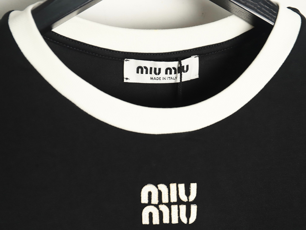 Miu Miu Contrast Collar Embroidered Logo Short Sleeve T-Shirt TSK1