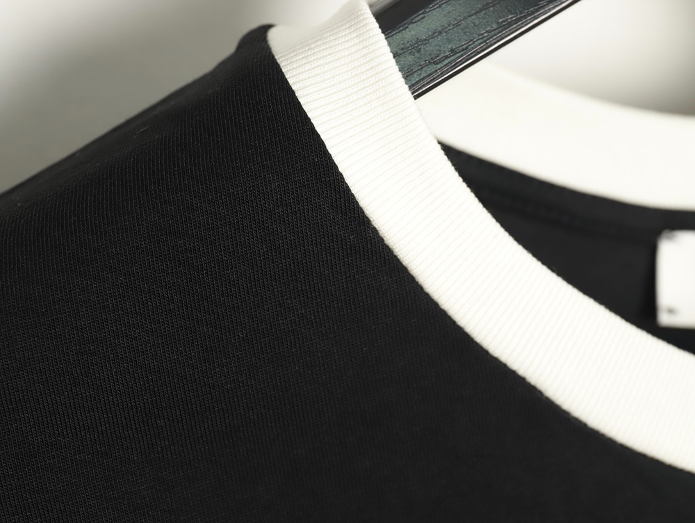 Miu Miu Contrast Collar Embroidered Logo Short Sleeve T-Shirt TSK1