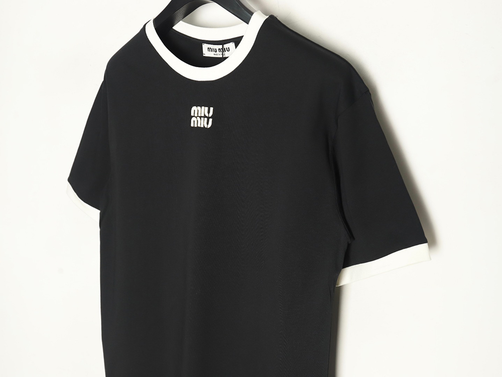 Miu Miu Contrast Collar Embroidered Logo Short Sleeve T-Shirt TSK1