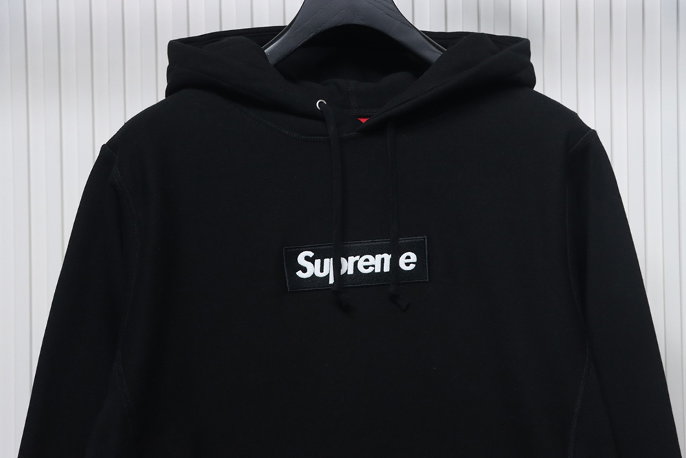 Supreme chest embroidered logo hooded sweatshirt TSK1