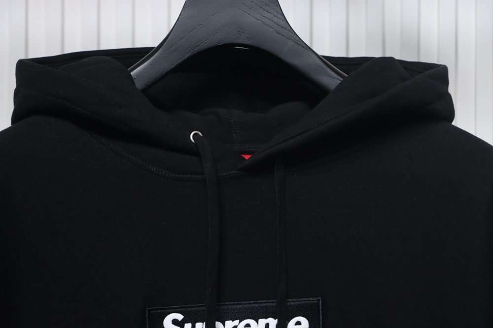 Supreme chest embroidered logo hooded sweatshirt TSK1