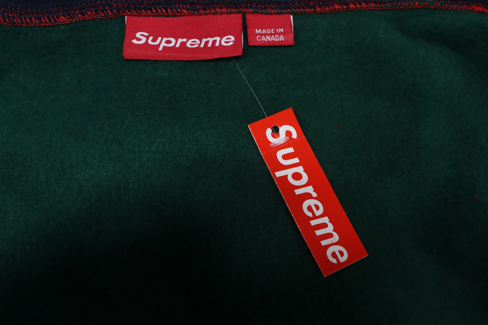 Supreme chest embroidered logo hooded sweatshirt TSK2