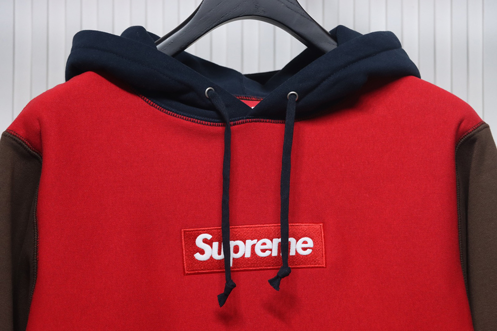 Supreme chest embroidered logo hooded sweatshirt TSK2