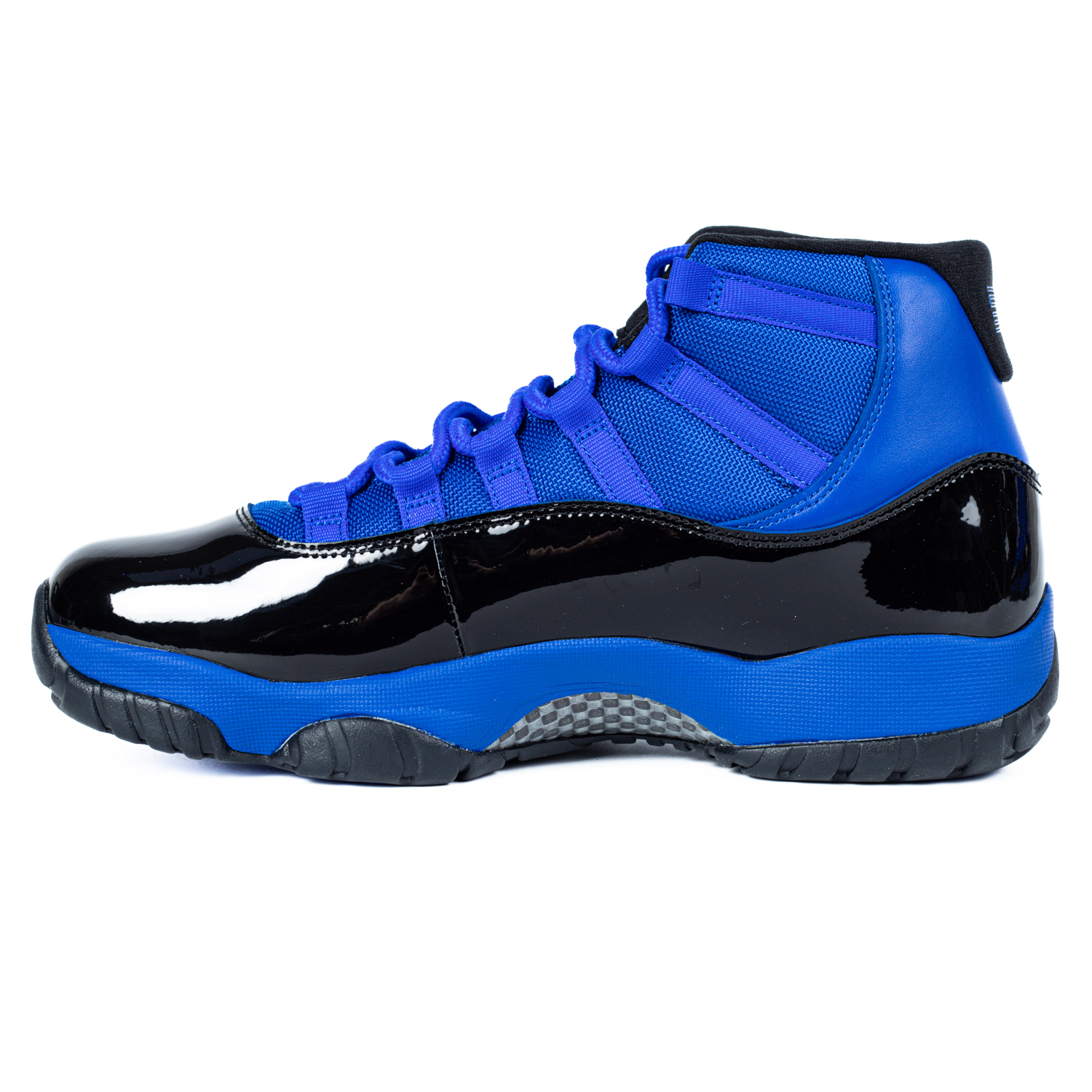 Air Jordan 11 Retro “Royal Blue Black”