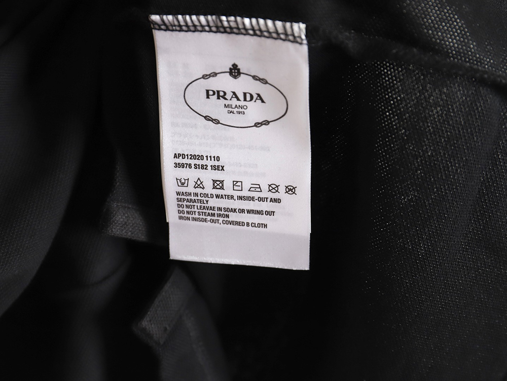 Prada color block ribbed collar POLO short sleeve TSK1