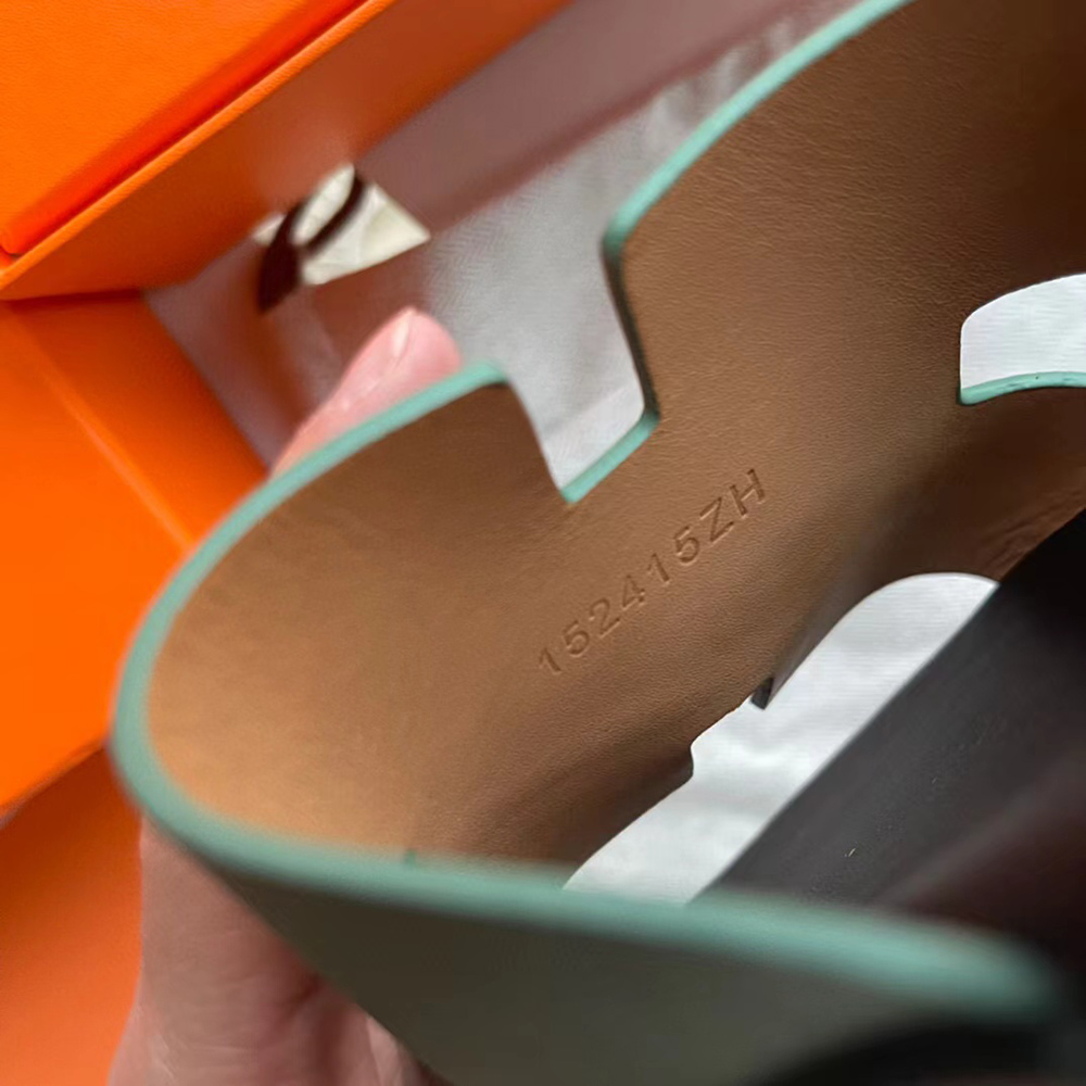 Hermes Oran sandal