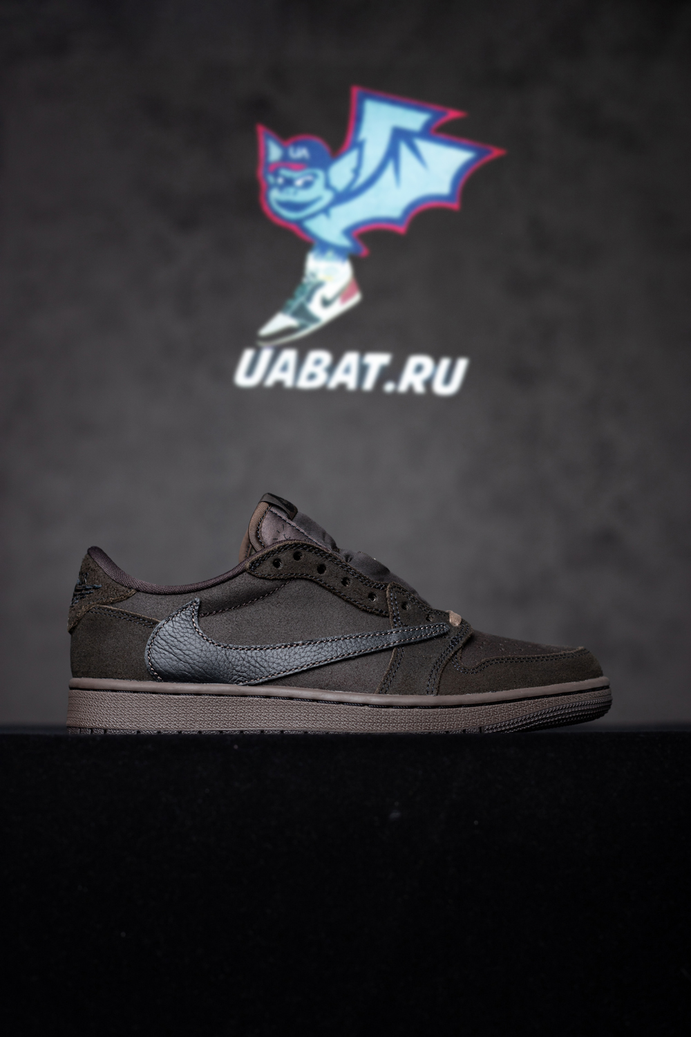 TRAVIS SCOTT X AIR JORDAN 1 LOW OG “VELVET BROWN”