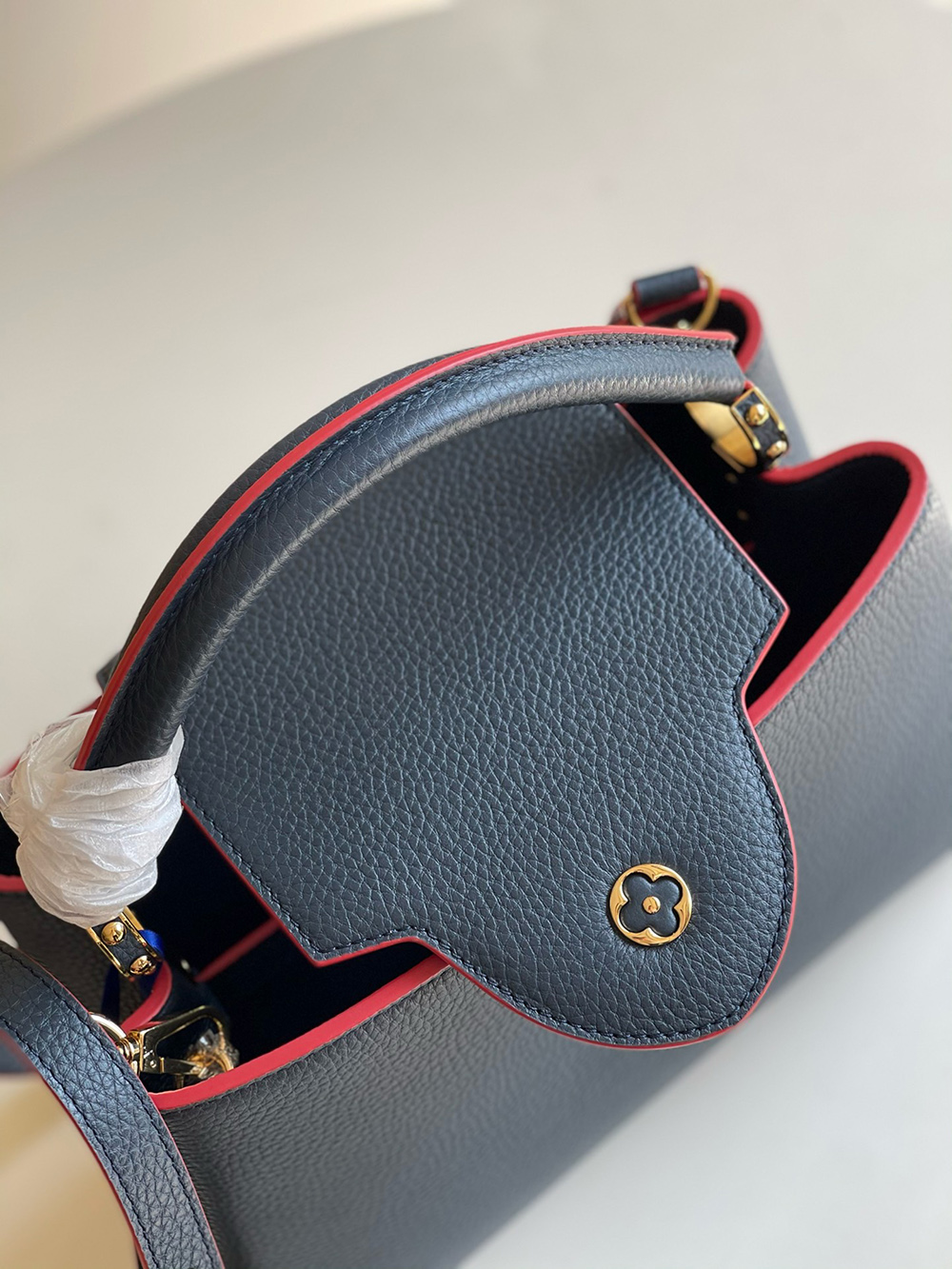 Louis Vuitton Capucines MM Bags M43934 31*21*11cm