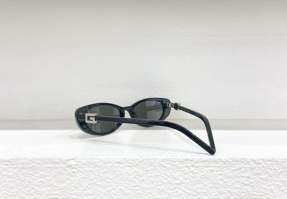 Gucci eyeglasses GG1680S