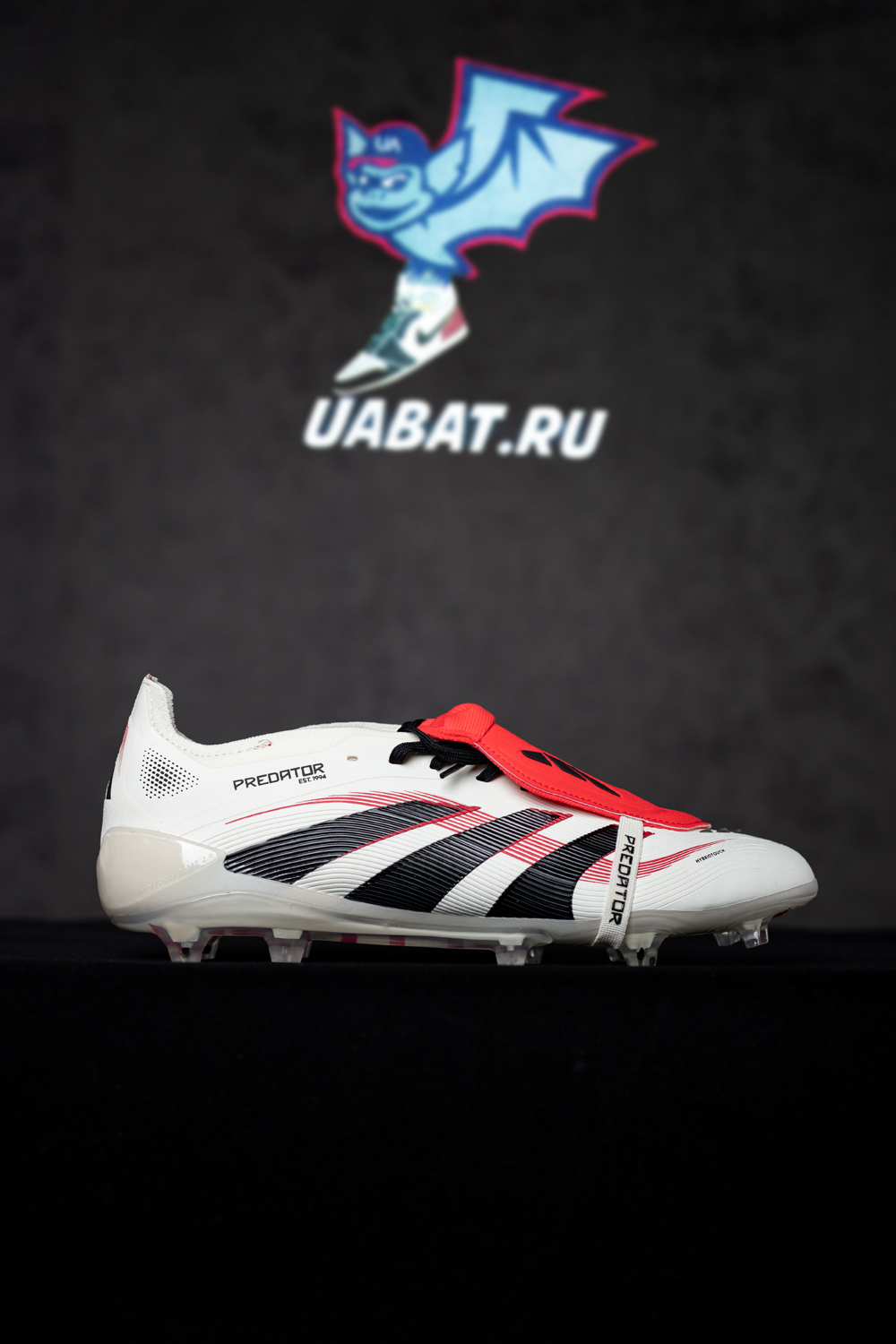 Adidas Predator 25 fully knitted lace-up FG football shoes