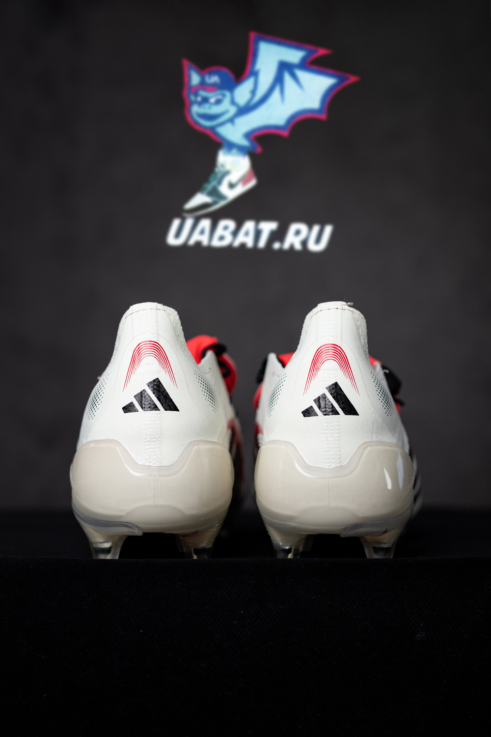 Adidas Predator 25 fully knitted lace-up FG football shoes