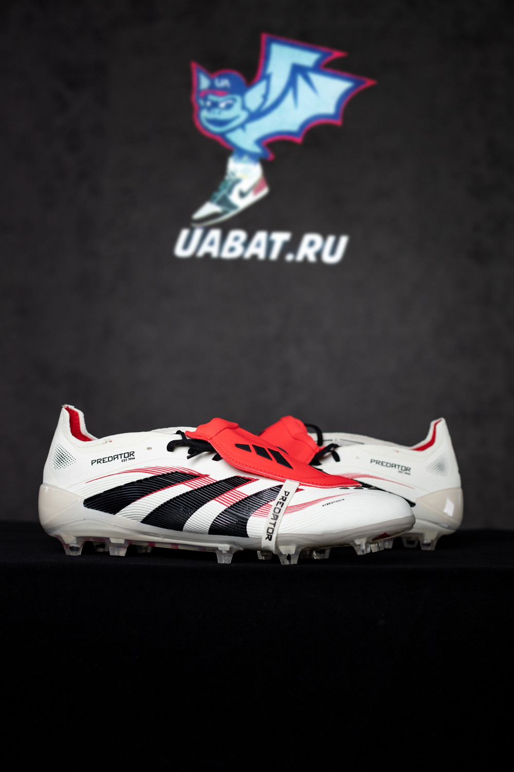 Adidas Predator 25 fully knitted lace-up FG football shoes