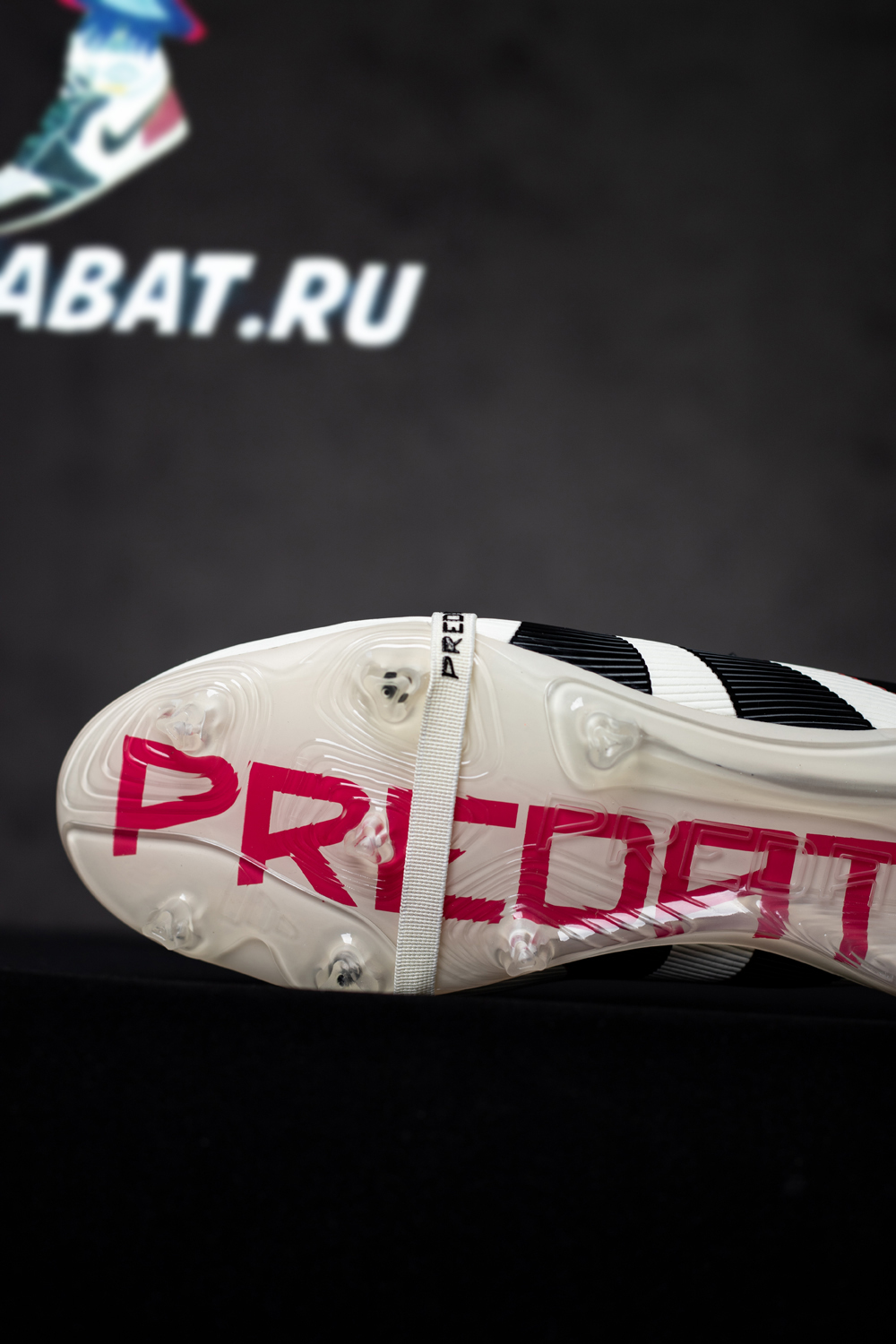 Adidas Predator 25 fully knitted lace-up FG football shoes