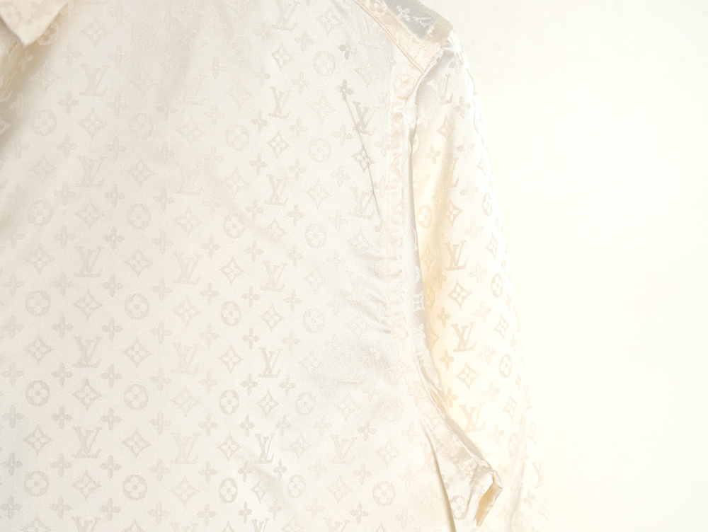 Louis Vuitton dark pattern all over print shirt