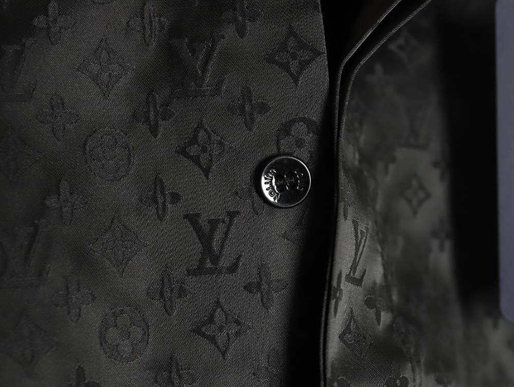 Louis Vuitton dark pattern all over print shirt TSK1