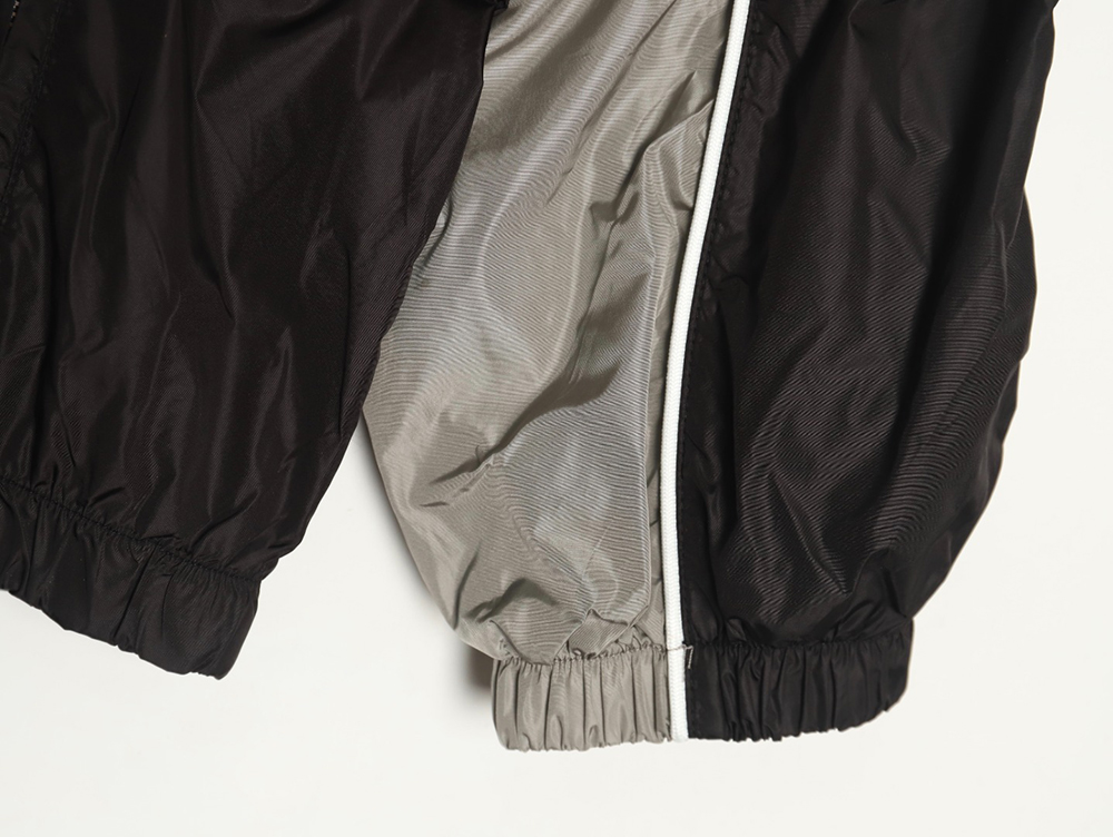Miu Miu patchwork lettering trench coat TSK1
