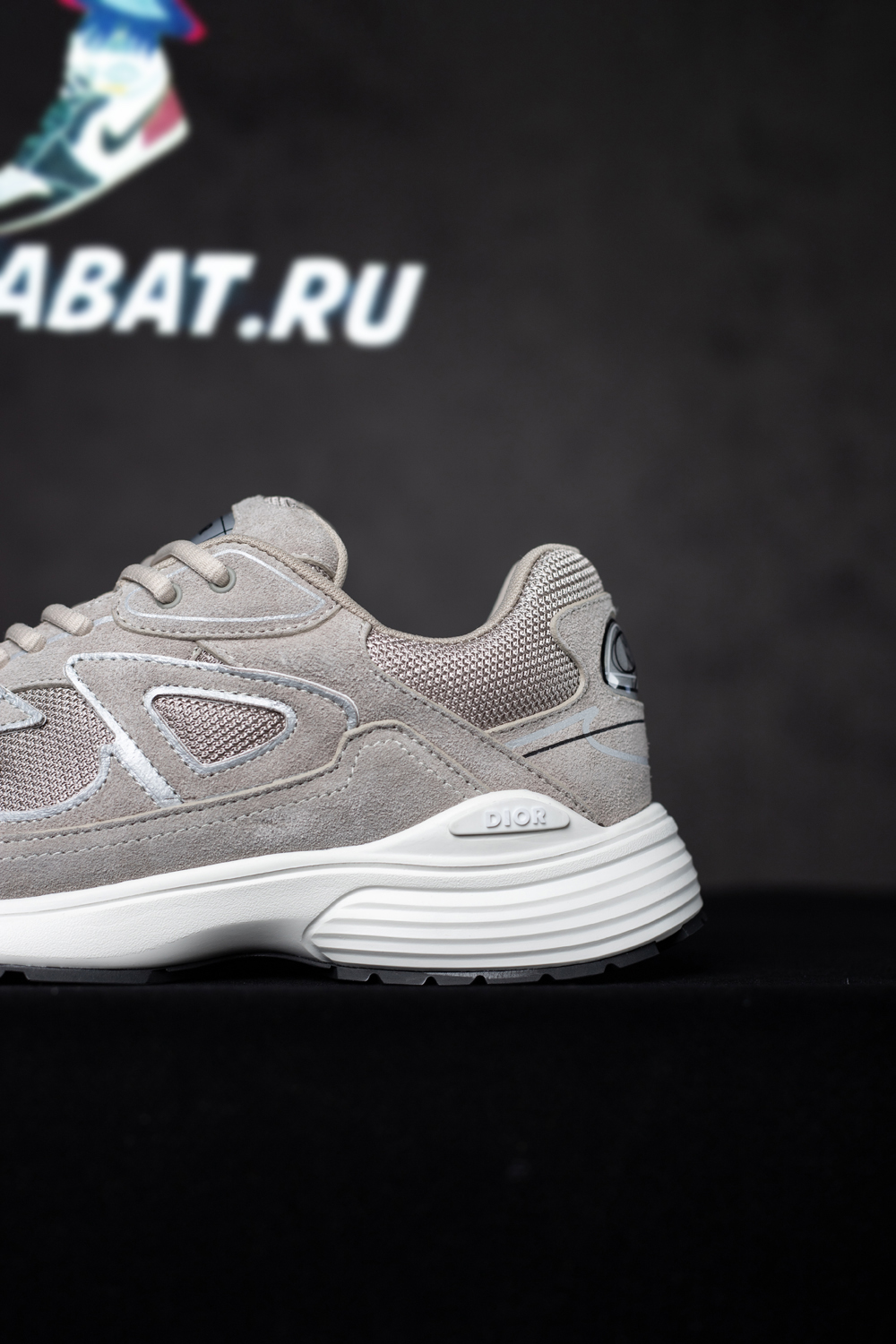 Dior B30 'Countdown - Grey'