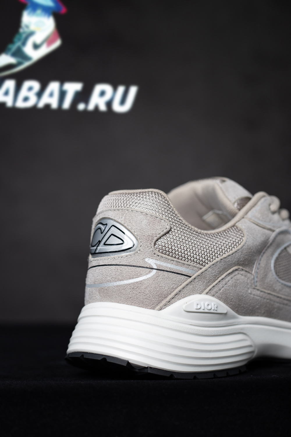 Dior B30 'Countdown - Grey'